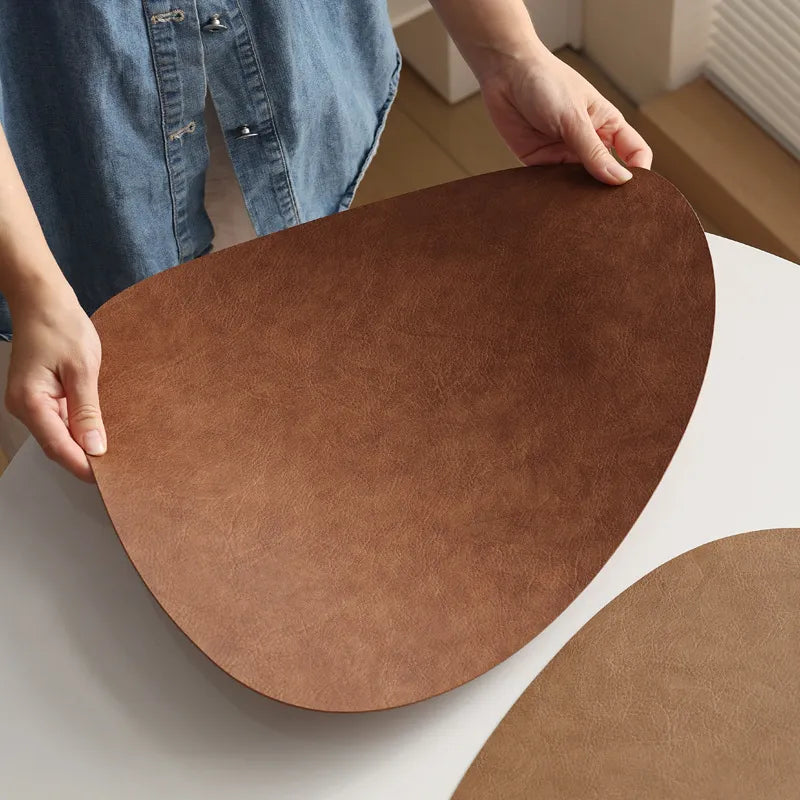 Hila's Abstract Placemats - Stylish & Heat Resistant Table Decor