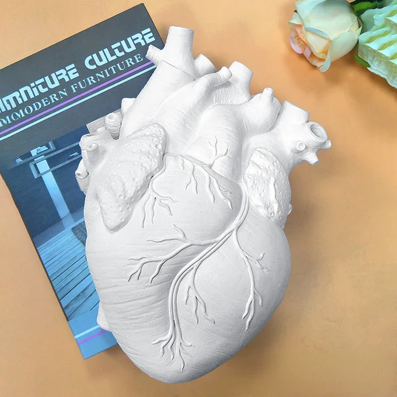 Henry's Heart-Shaped Love Vase - Elegant Home Decor Accent