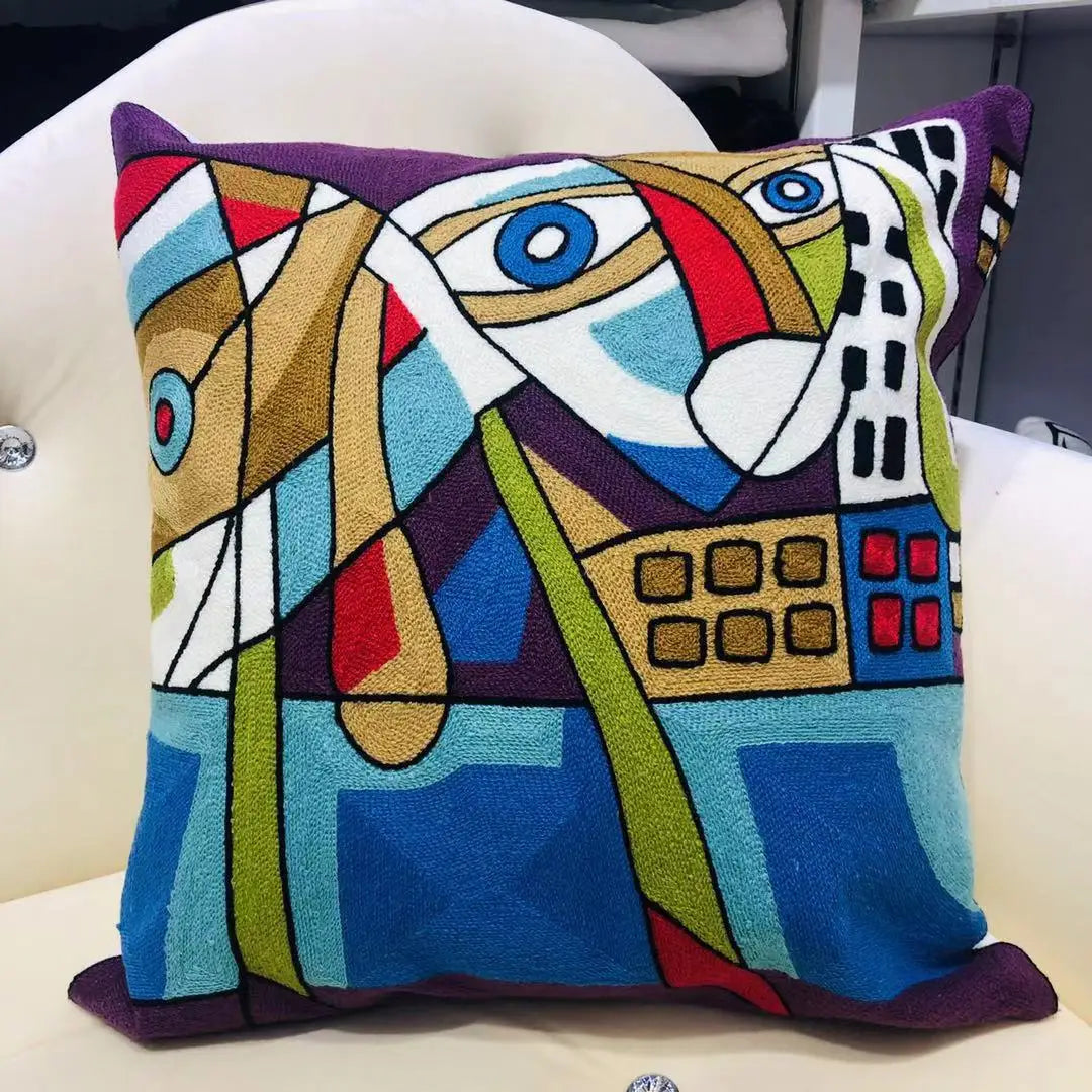 Finni's De Cojin Picasso Abstract Embroidered Pillow Cover