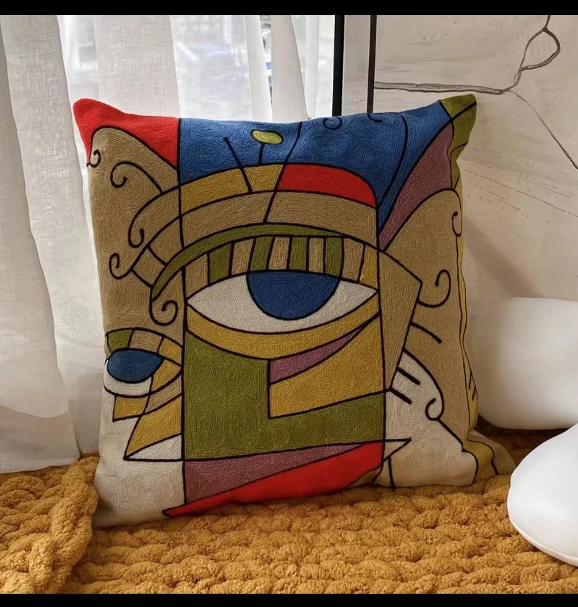 Finni's De Cojin Picasso Abstract Embroidered Pillow Cover