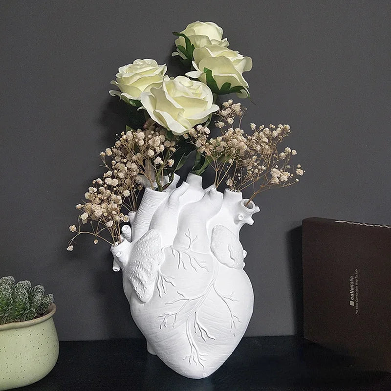 Henry's Heart-Shaped Love Vase - Elegant Home Decor Accent